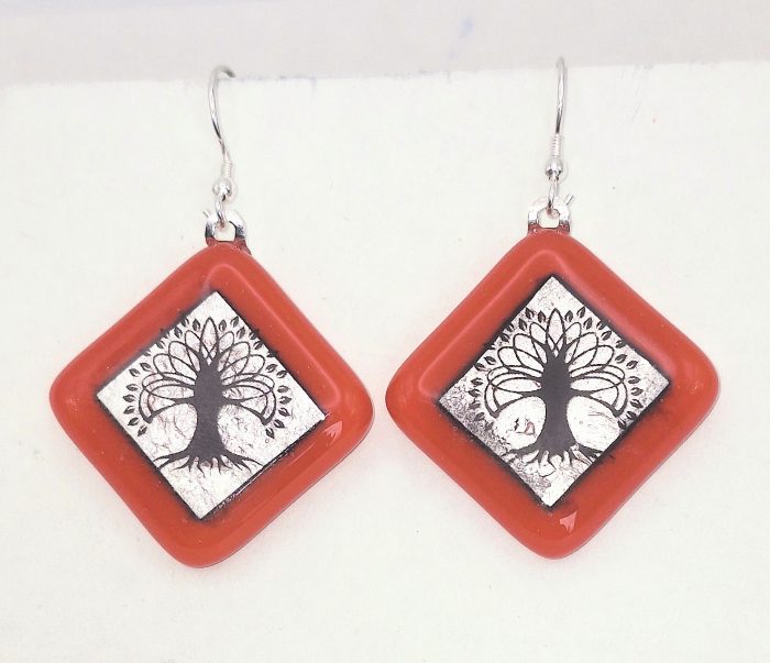 Drop glass earrings.