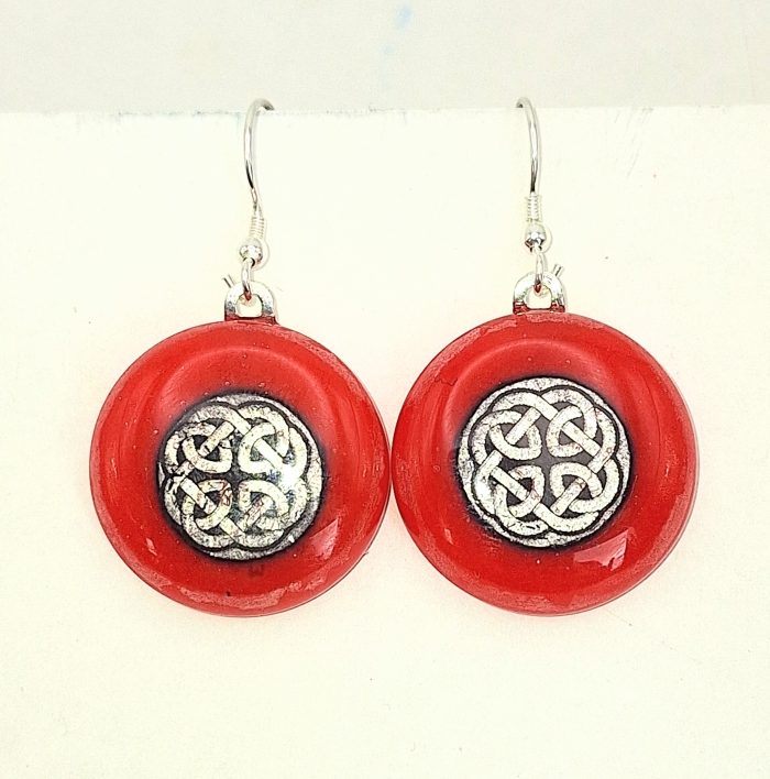Drop glass earrings.