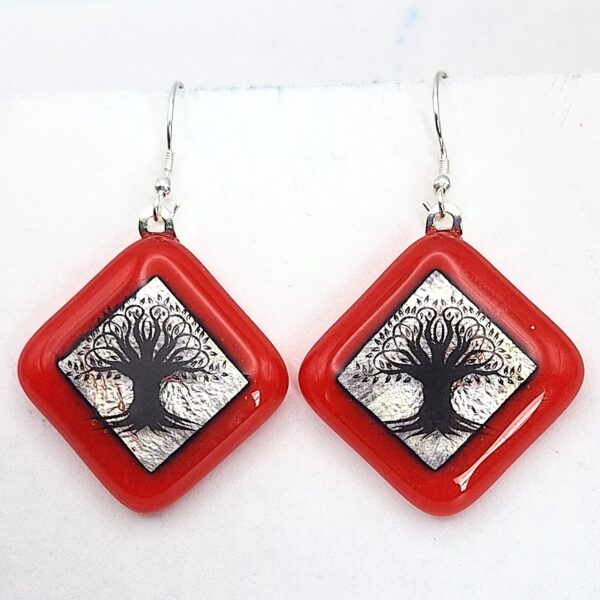 Drop glass earrings.