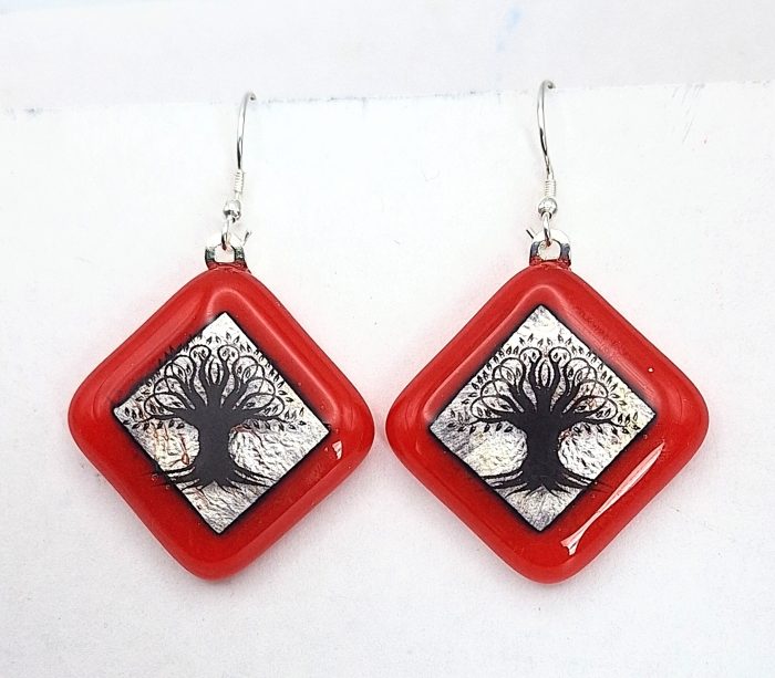 Drop glass earrings.