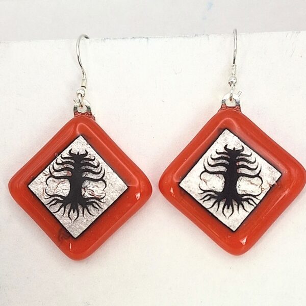 Drop glass earrings.