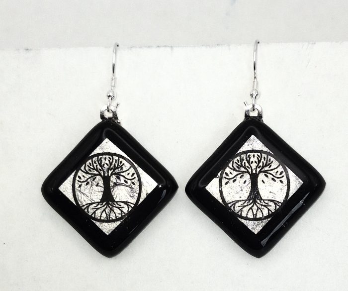 Drop glass earrings
