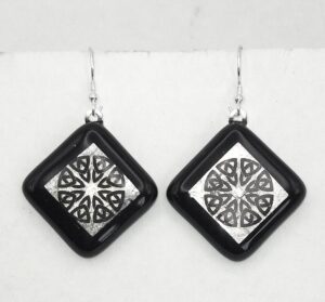 Drop glass earrings